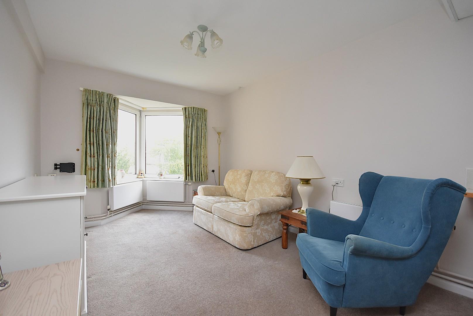 Flat 8 Penarth House, 26 Stanwell Road, Penarth, CF64 2EY